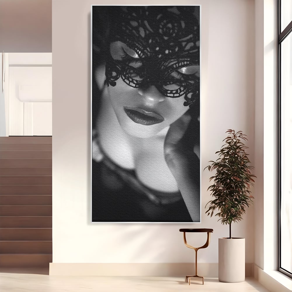 Tablou canvas cu tablou canvas cu femeie purtand masca, in rama de aluminiu argintiu
